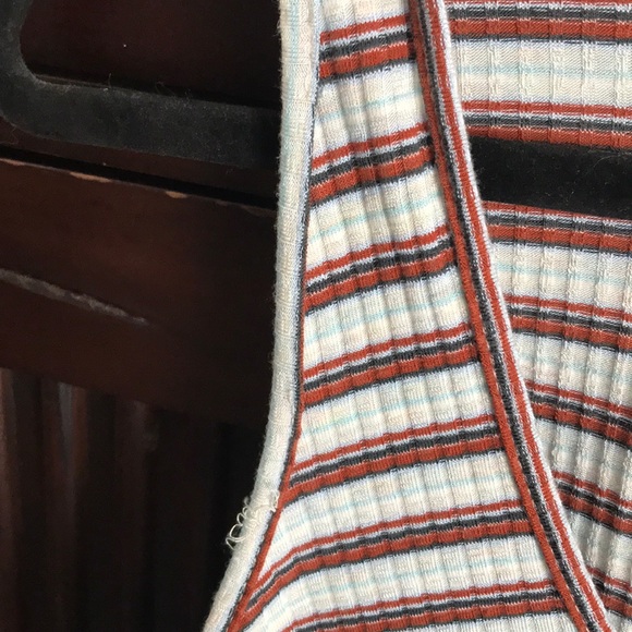 Tank top - Picture 2 of 4